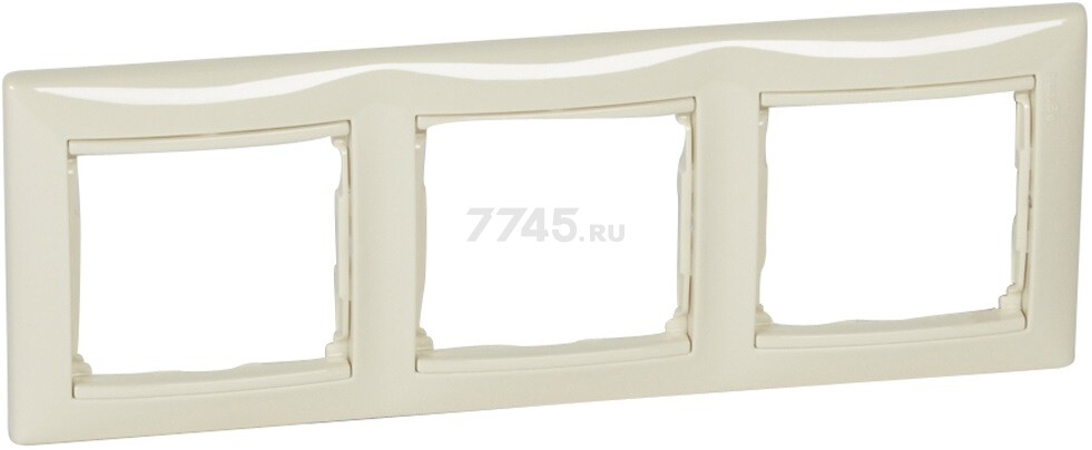Рамка трехместная LEGRAND Valena слоновая кость (695633)