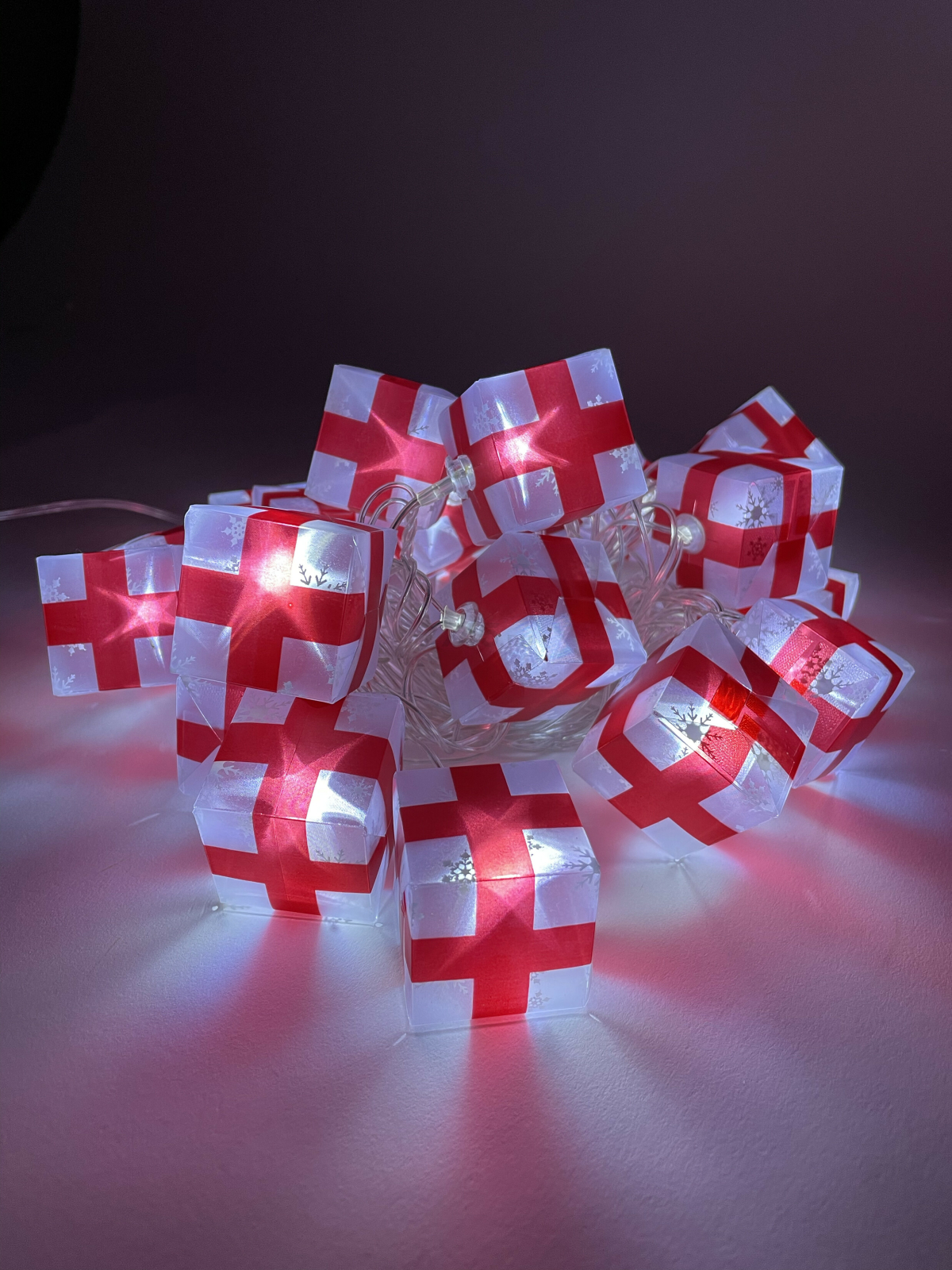 Гирлянда новогодняя светодиодная ЭРА Enin-3P Нить Подарки 3 м 20 диодов белый - Фото 8