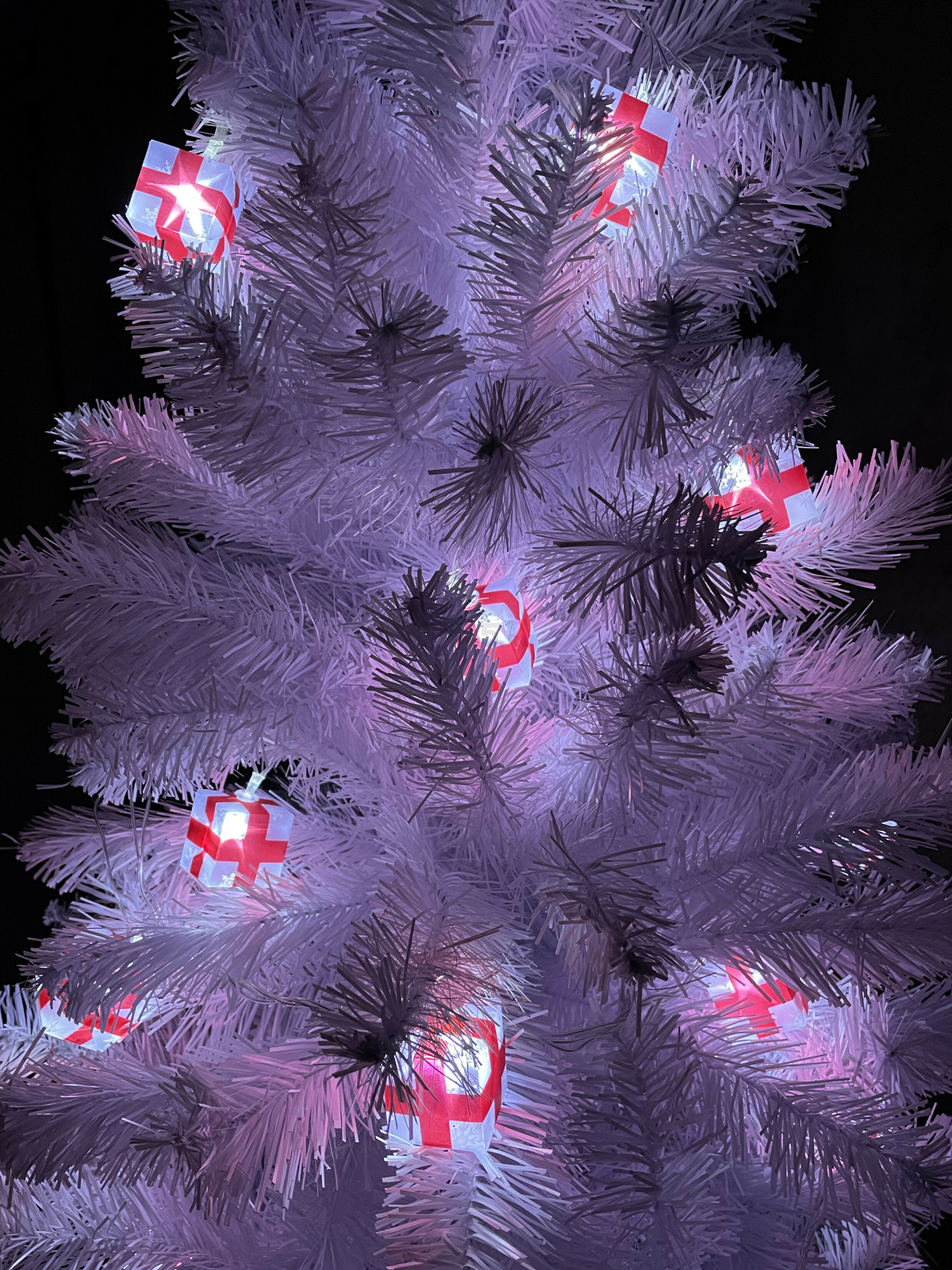 Гирлянда новогодняя светодиодная ЭРА Enin-3P Нить Подарки 3 м 20 диодов белый - Фото 4