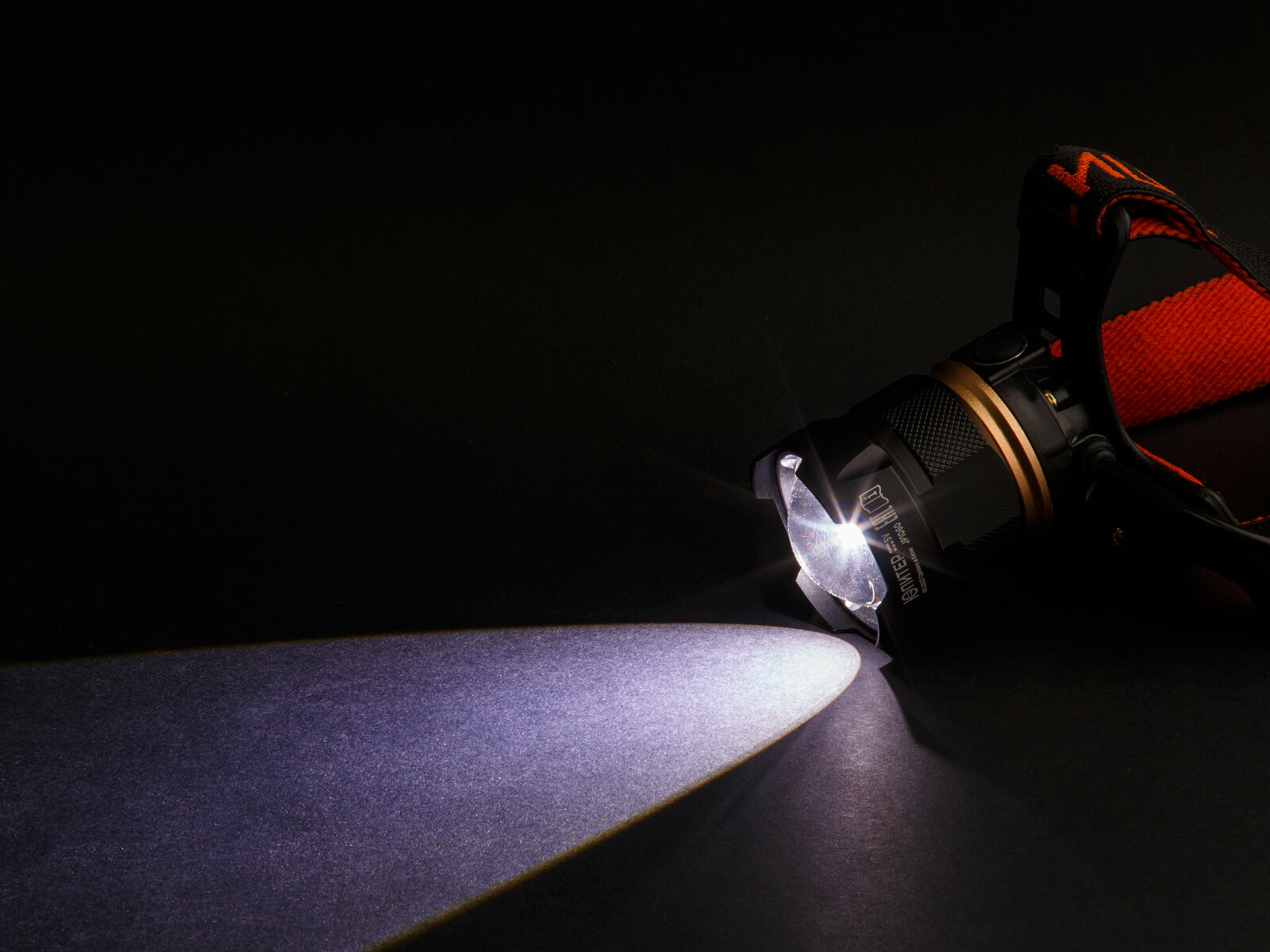 Фонарь налобный светодиодный аккумуляторный 10Вт ЮПИТЕР Zoom (JP1060) - Фото 9