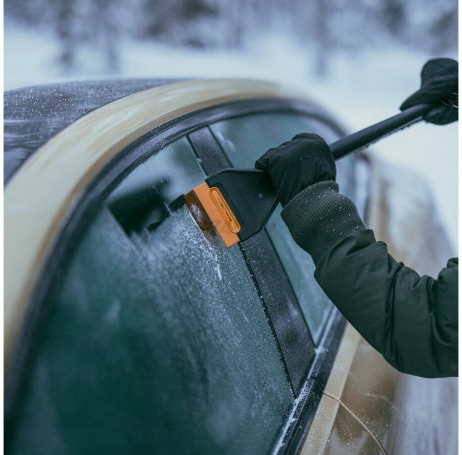Щетка для снега со скребком FISKARS Solid 47 см (1078496) - Фото 6