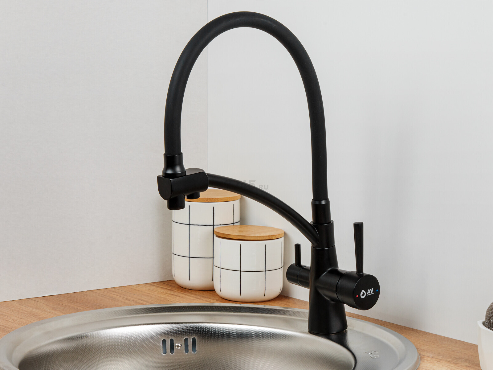 Смеситель для кухни AV ENGINEERING Lux D35 черный (AVLUX4-A49BL) - Фото 4