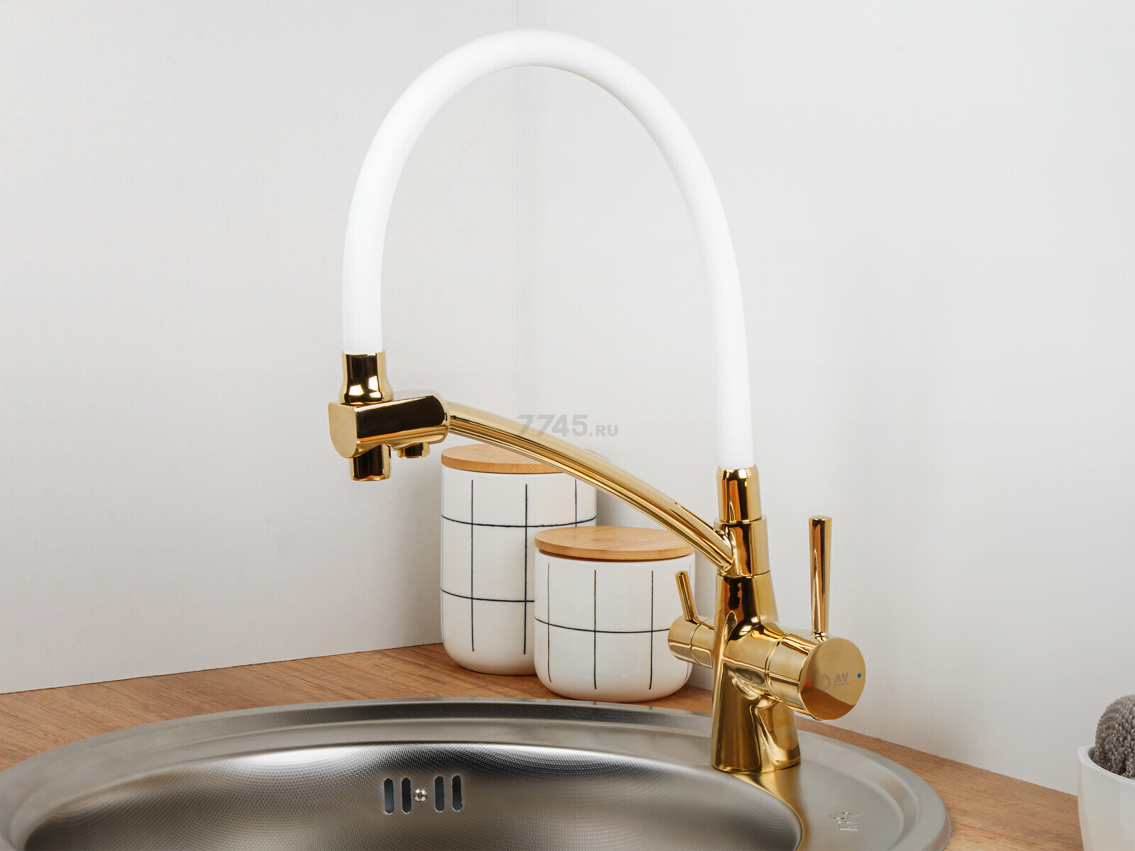 Смеситель для кухни AV ENGINEERING Lux D35 золотой, белый (AVLUX4-A49GLW) - Фото 4