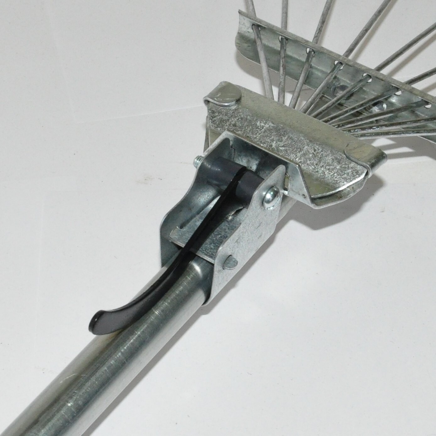 Грабли веерные ХОЗЛИДЕР Лидер  раздвижные малые (101371) - Фото 4