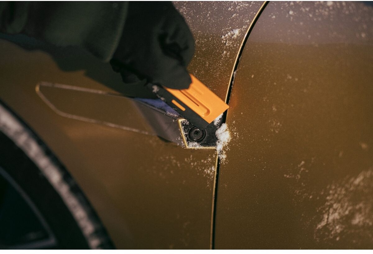 Скребок для льда с водосгоном FISKARS Solid Duo (1078497) - Фото 6