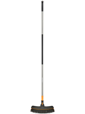 Метла для уборки FISKARS эргономичная 