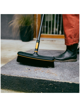 Щетка для террас FISKARS OneClick 