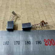 Щетки угольные для Wortex MOLOT 2 штуки (DP506-38)